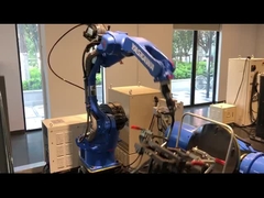 - Je suis désolée.